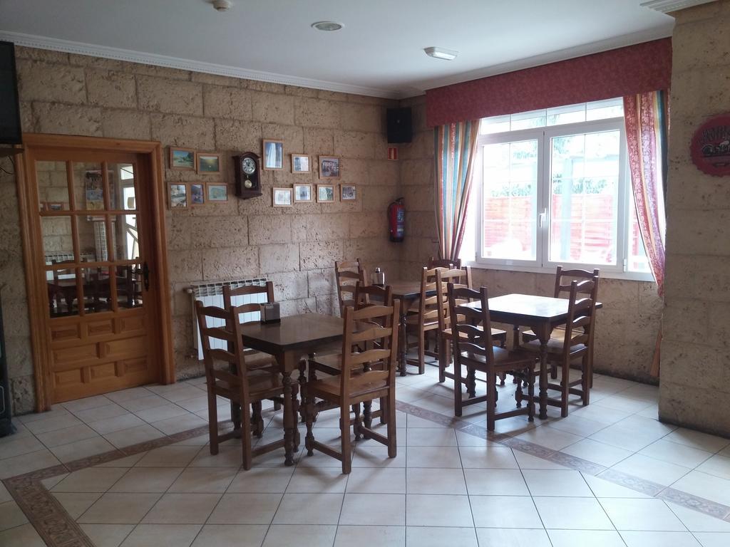 Puerta De Caderechas Villa Terminon ภายนอก รูปภาพ